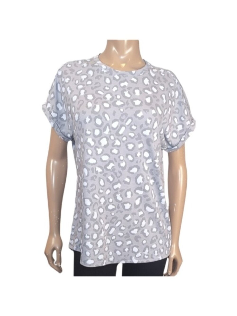 Tuff Athletics Gray Leopard Print Short Sleeve Top Womens Large Tshirt